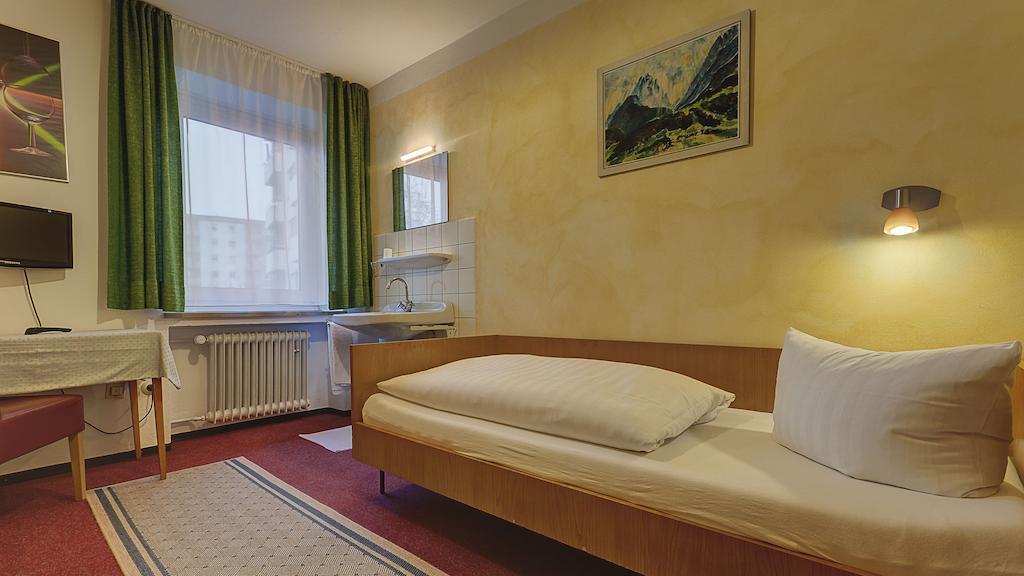 Hotel Luitpold Landshut Habitación foto